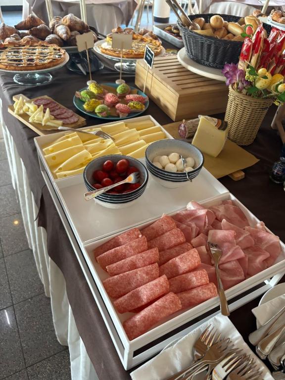 Hotel Garisenda B&B - in Centro a Riccione - - Resim 15