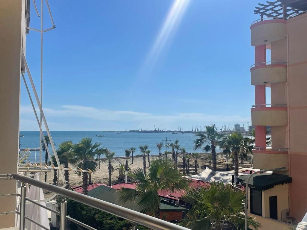 H&G Seaview Apartments