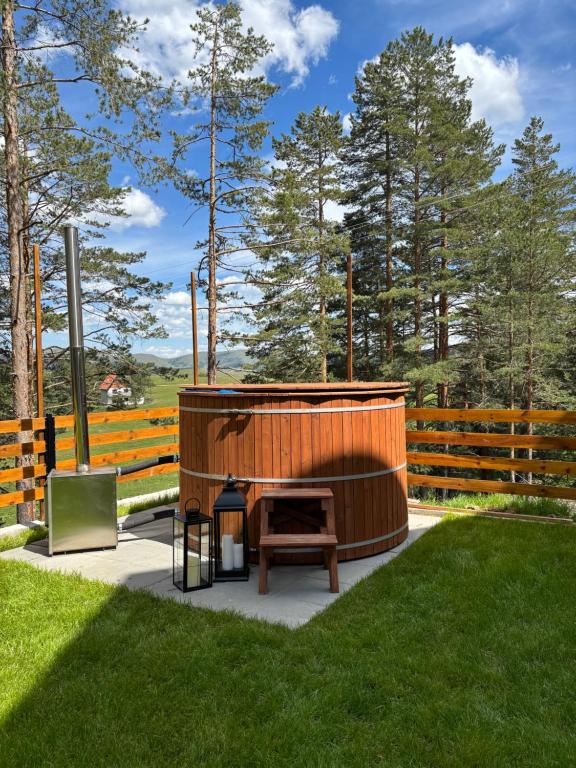 Zahrada ubytování Pino House Zlatibor-Tornik