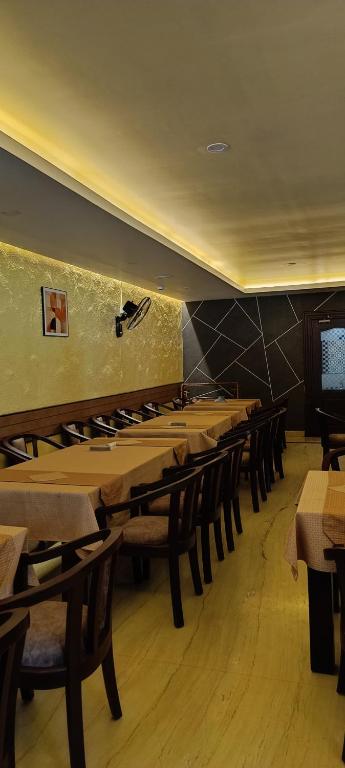 Restaurace v ubytování Hotel Keerthi Regency