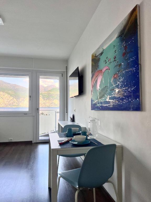 Televízia a/alebo spoločenská miestnosť v ubytovaní Val di Sogno Grand View