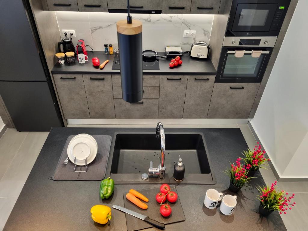 10 Apartments & Suites Athens - Resim 17