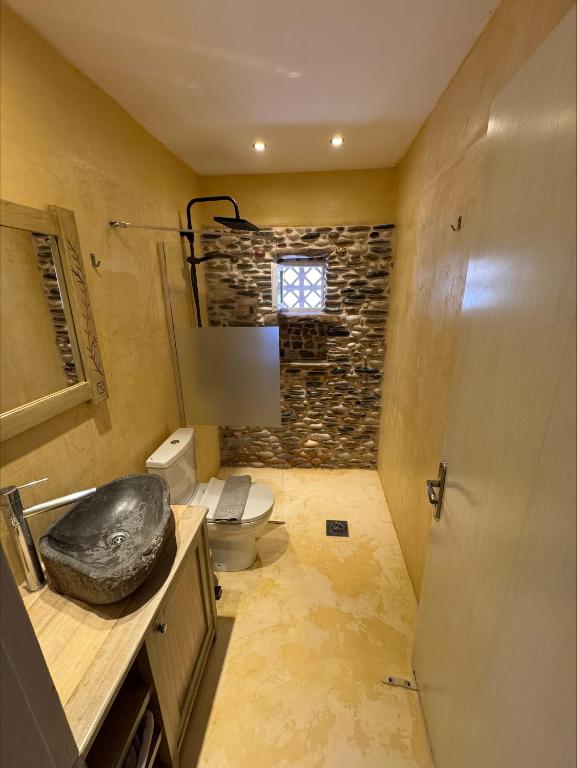 Kúpeľňa v ubytovaní Akrotiri B&B