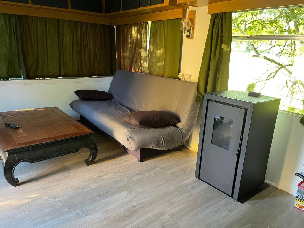 Posezení v ubytování Gite "home" - piscine