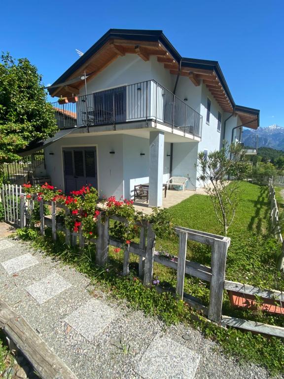 Το κτήριο όπου στεγάζεται  η παραθεριστική κατοικία