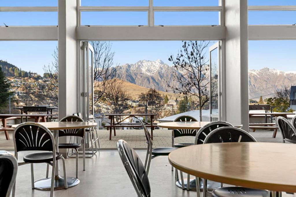 Hampshire Holiday Parks - Queenstown Lakeview - Resim 9