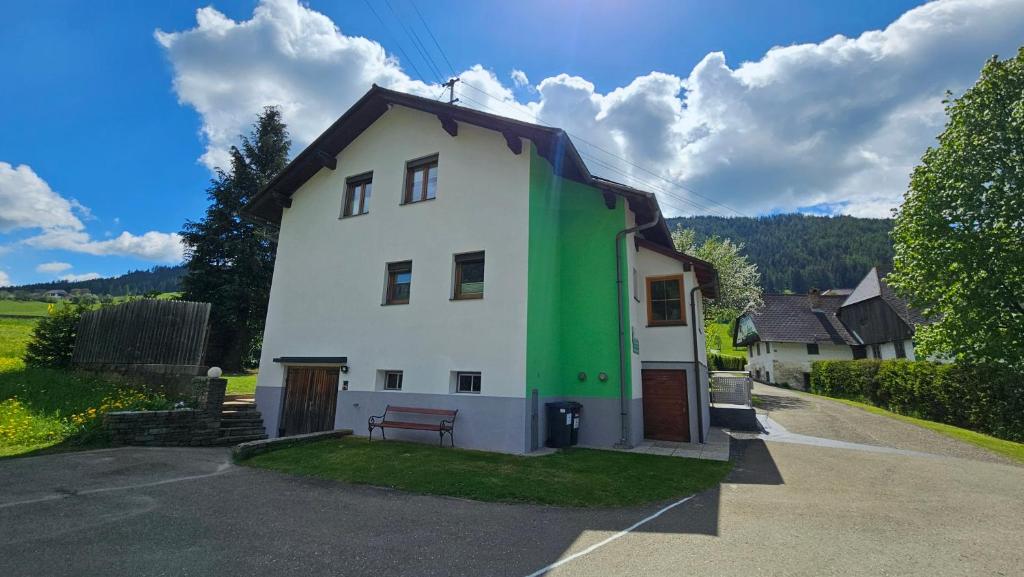 Nespecifikovaný výhled na hory nebo výhled na hory při pohledu z apartmánu