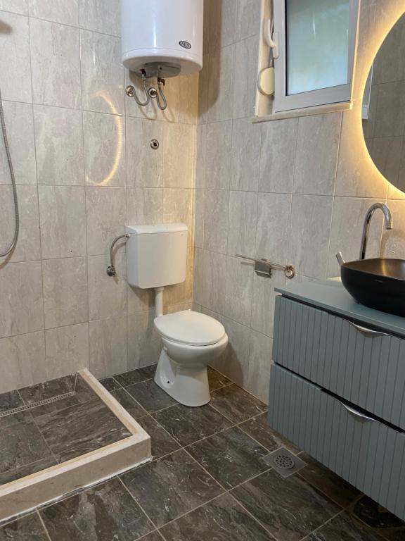 Ein Badezimmer in der Unterkunft Montebello Inn apartments