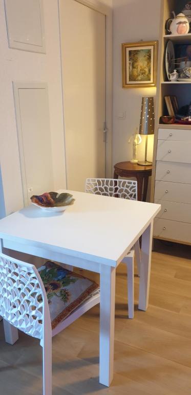 Fotografie z fotogalerie ubytování Arènes chambre privée appt a partager v destinaci La Celle-sous-Gouzon