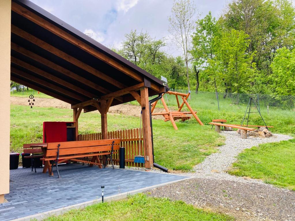 Vonkajšia záhrada v ubytovaní Domek na Wzgórzu