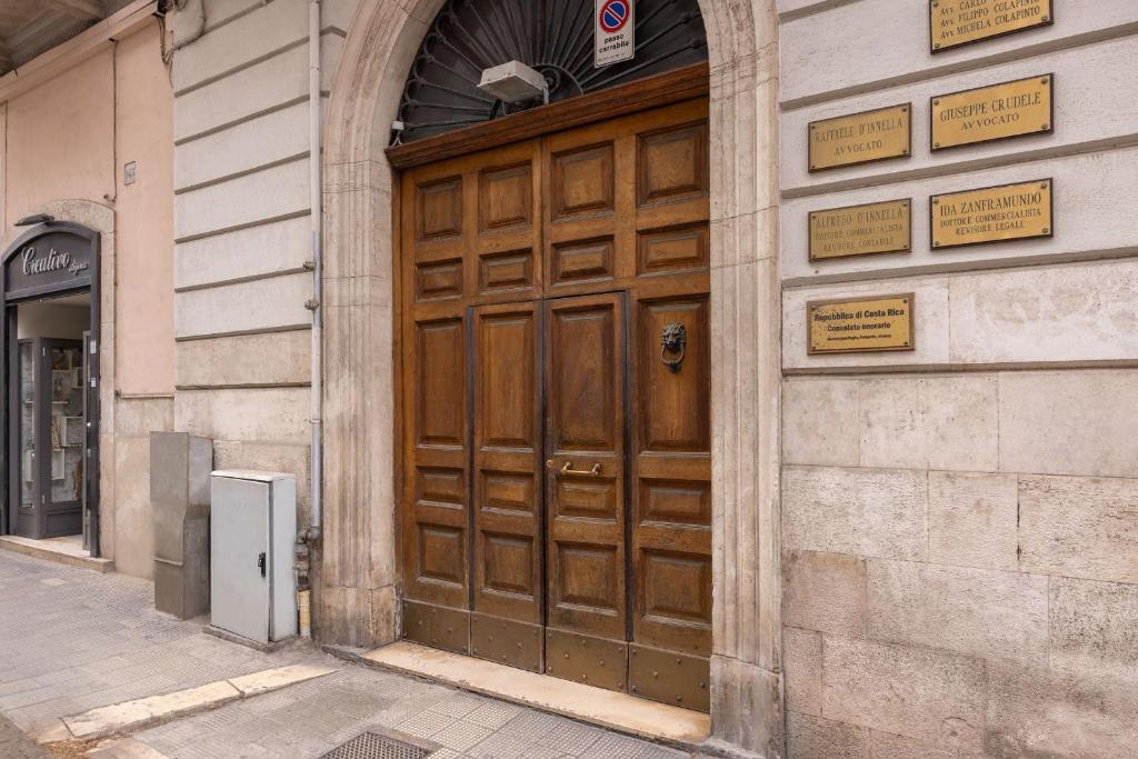 The facade or entrance of Chic House