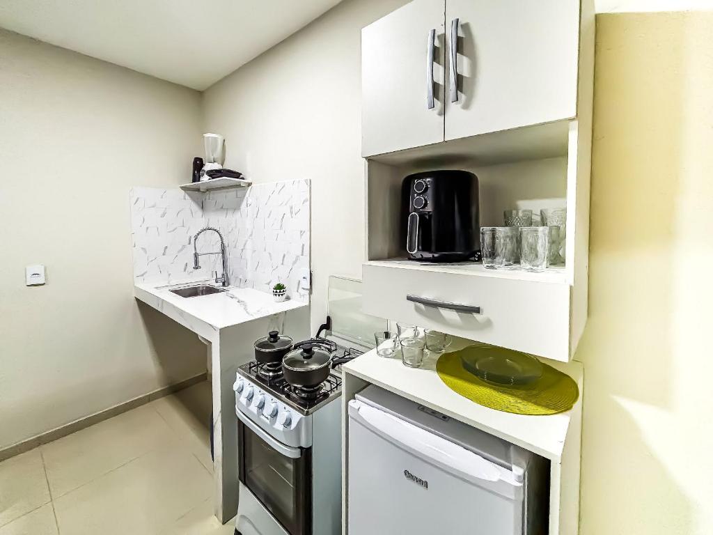 A cozinha ou kitchenette de Vila Imper Host Balsas- Apês com Wi-fi I A/C a 3 min. do Mix Mateus