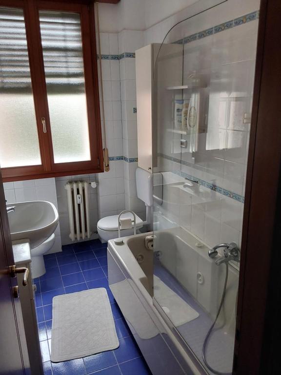 Kúpeľňa v ubytovaní casa roberta e gilberto