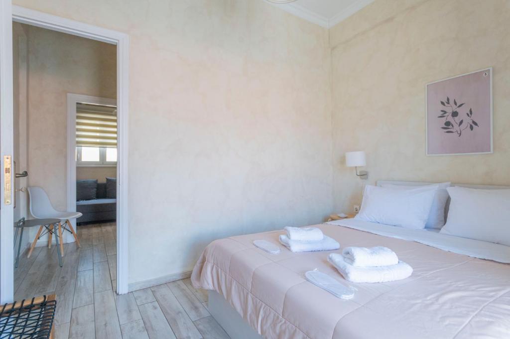 Postel nebo postele na pokoji v ubytování Maisonette Pylos
