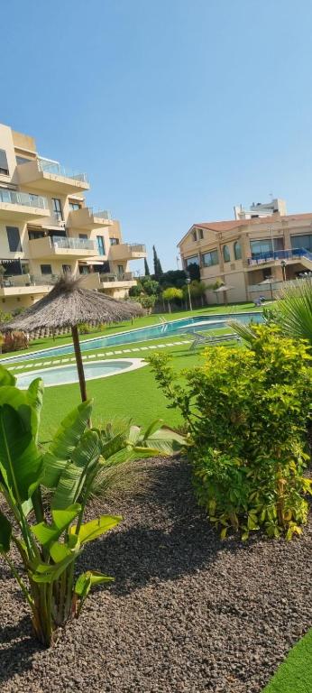 Zahrada ubytování La Zenia Sabrina Apartment 5