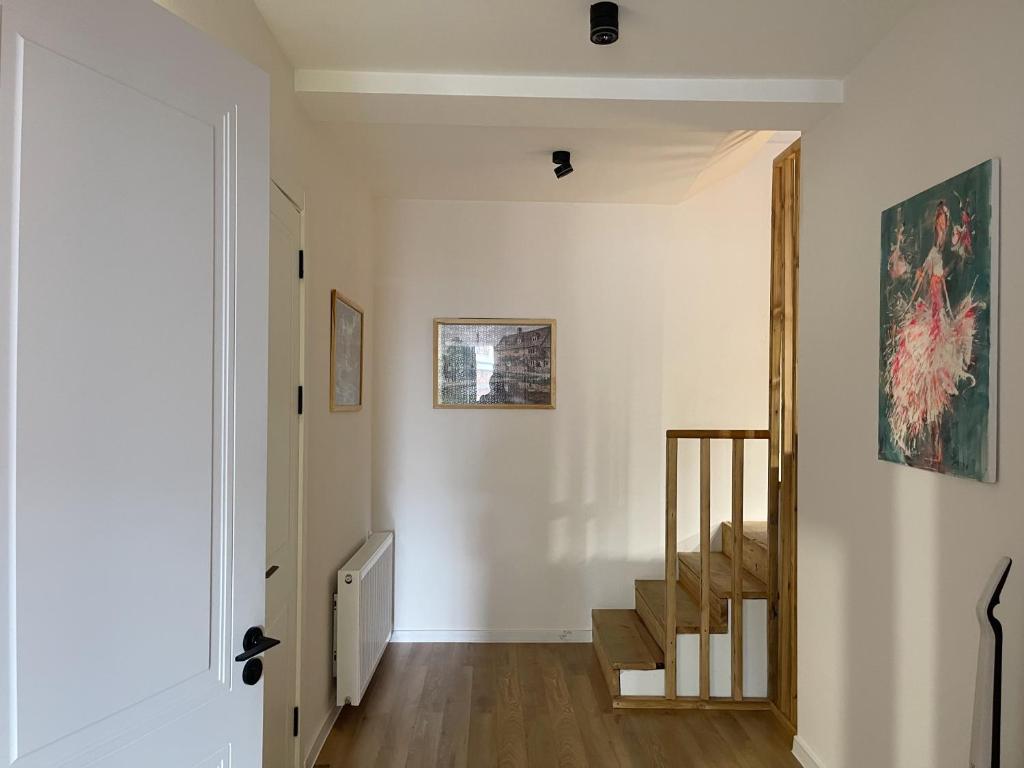 Fotografie z fotogalerie ubytování Niabi 3BDR Villa with pool v destinaci Tbilisi City