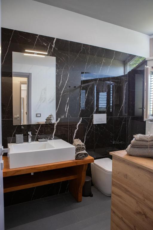 Collimare Bed and Breakfast - Two-Bedroom Suite