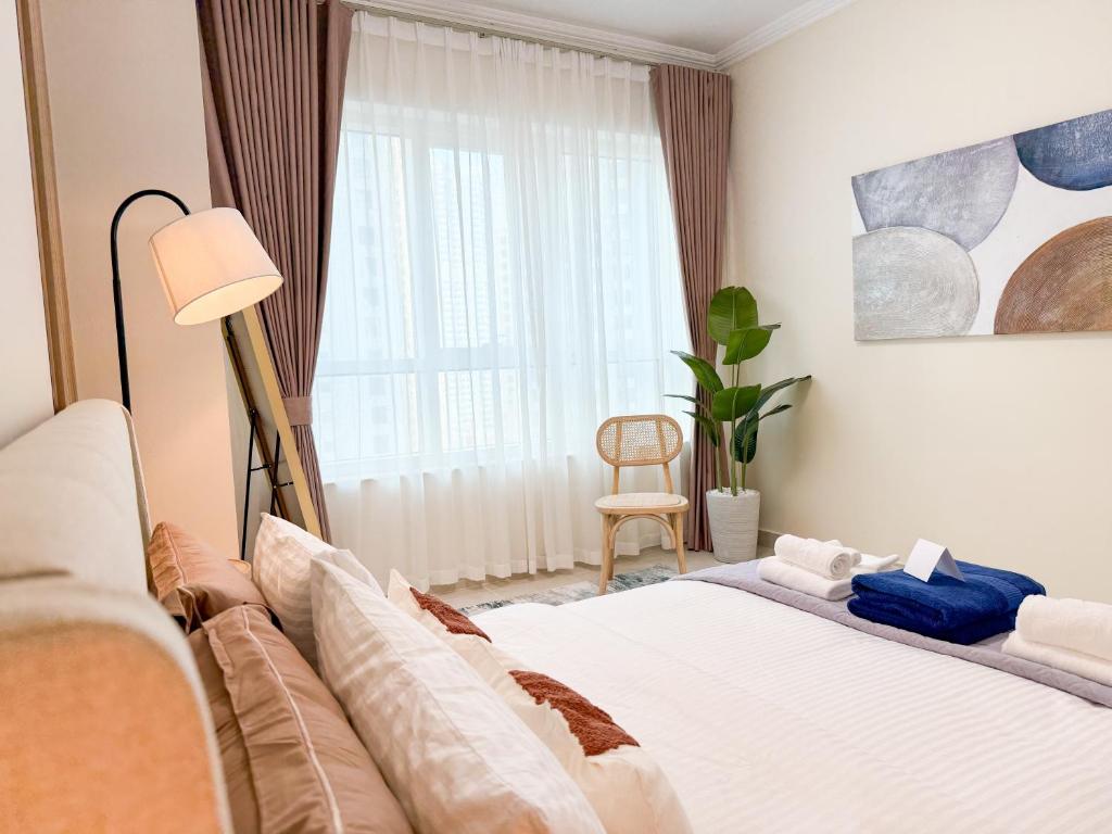 Dubai Marina Promenade 1BR Apartment with Pool near JBR - Resim 15