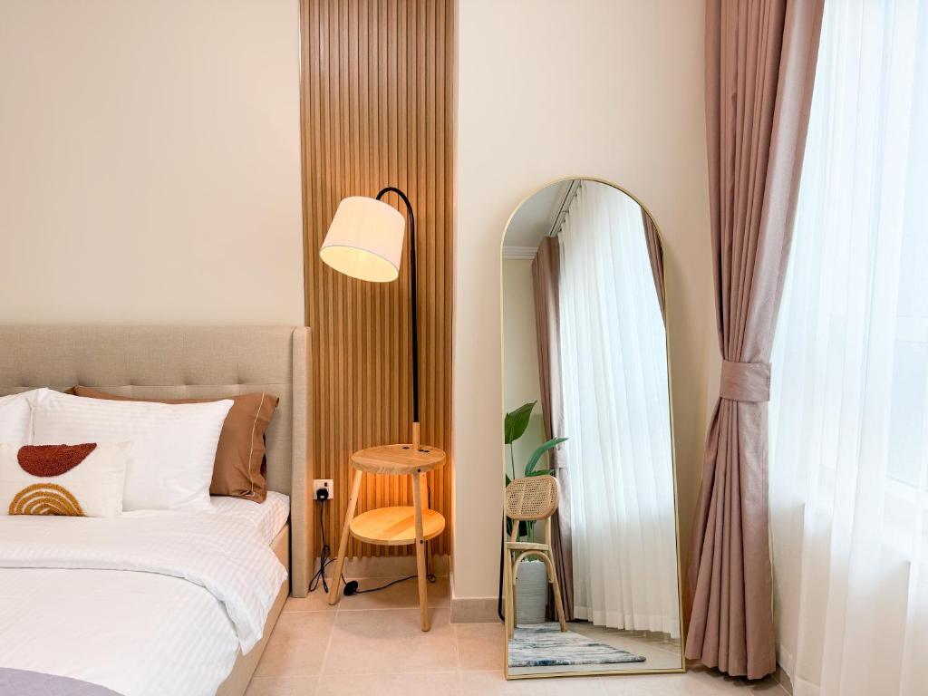 Dubai Marina Promenade 1BR Apartment with Pool near JBR - Resim 14