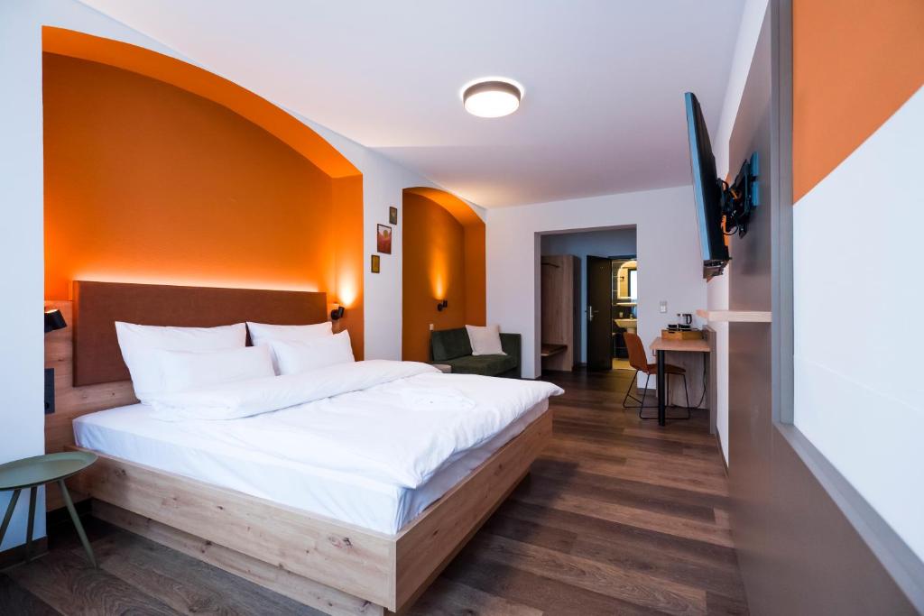 
Deluxe Double Room with Bath
