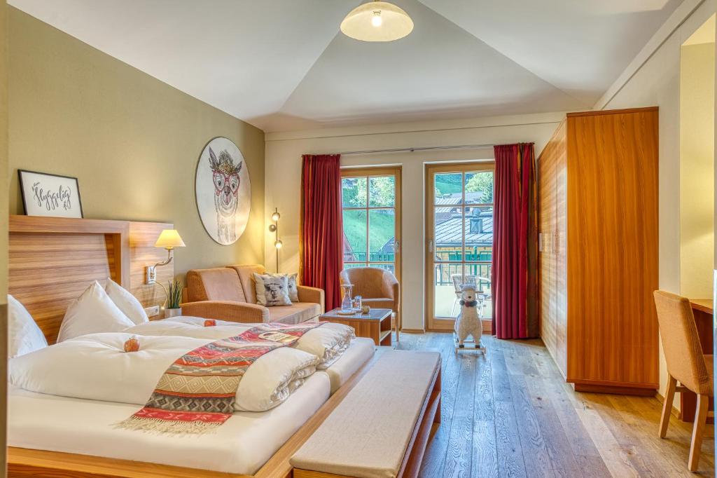 Postel nebo postele na pokoji v ubytování Hotel Alte Post