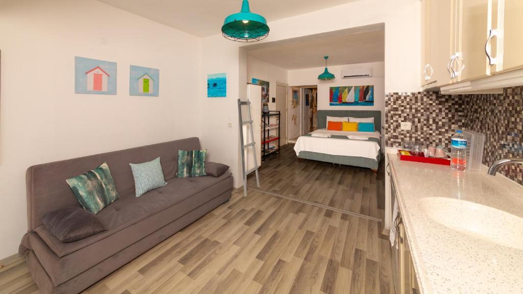 Kuchyň nebo kuchyňský kout v ubytování Derin Mavi Suit Butik Otel