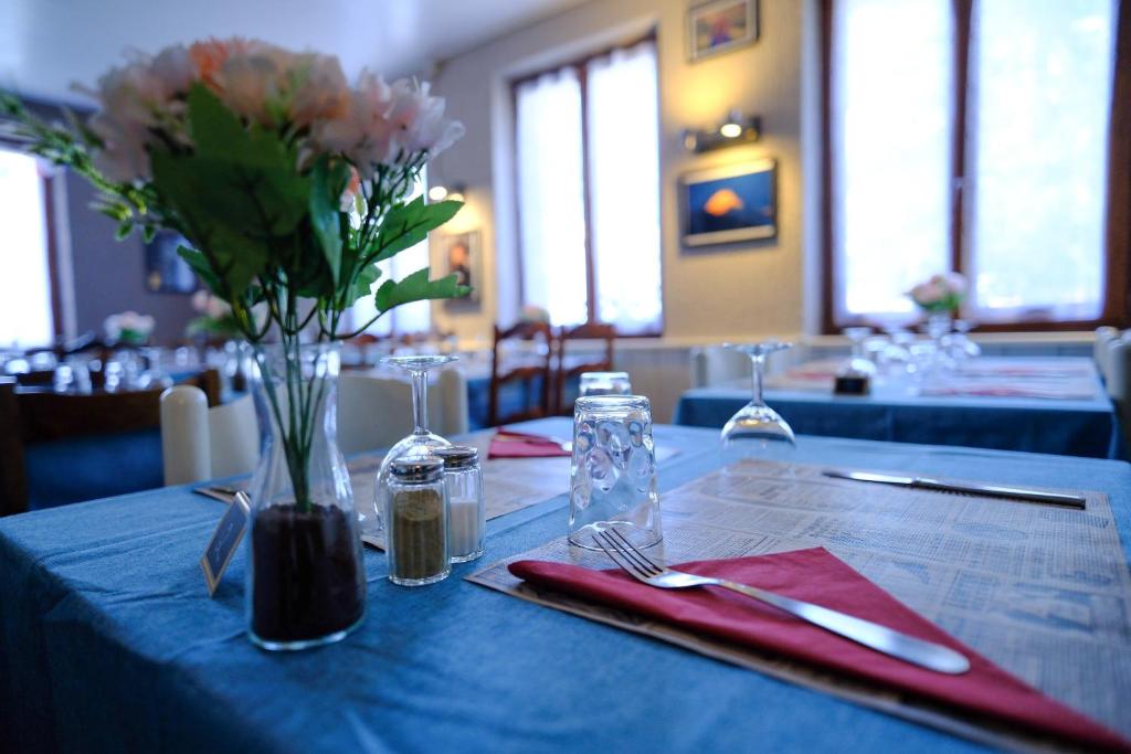 Restaurace v ubytování Auberge Des 3 Lacs