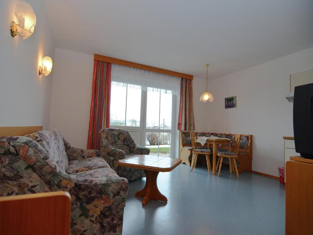 TV a/nebo společenská místnost v ubytování Comfortable Apartments in Rotthalmünster
