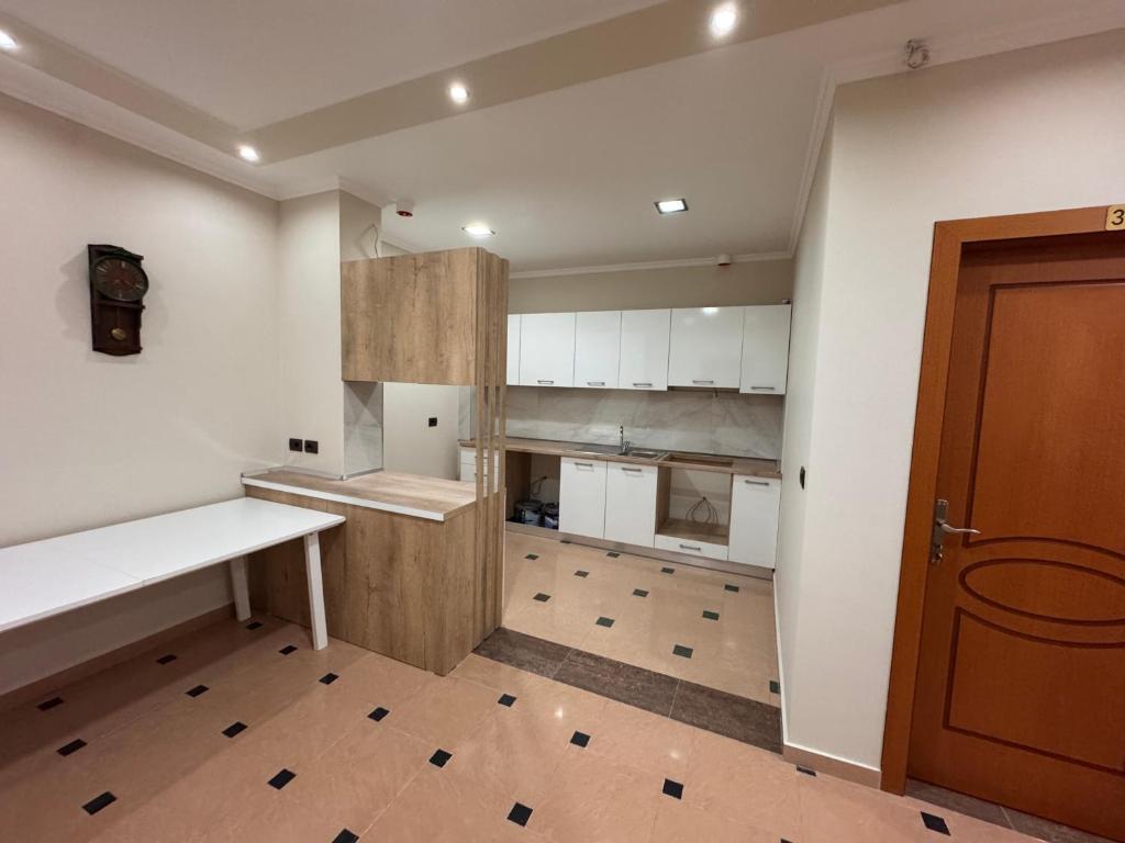 Kuchyň nebo kuchyňský kout v ubytování Vila Diora Hostel