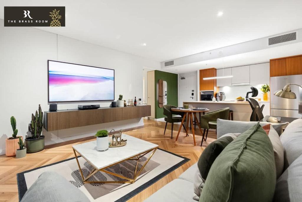 The Brass Pineapple Surfers Paradise 4217 - Wyndham Surfers Paradise photo