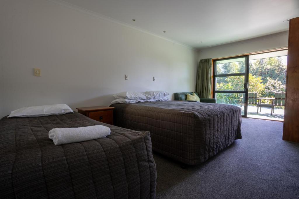Postel nebo postele na pokoji v ubytování Donegal House