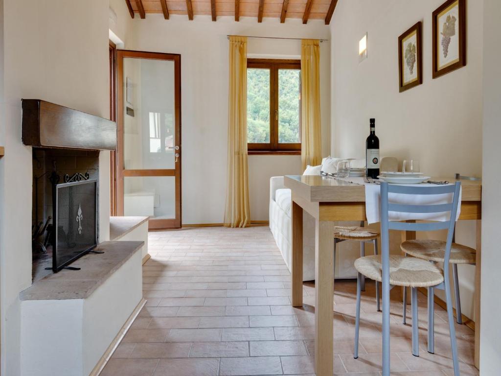 Zdjęcie z galerii obiektu Stunning Holiday Home in Foligno with Sauna w mieście Foligno