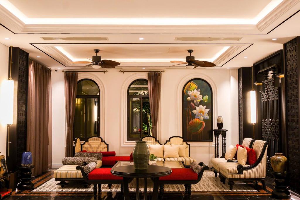 Khu vực ghế ngồi tại Nesta Hoian Resort & Spa
