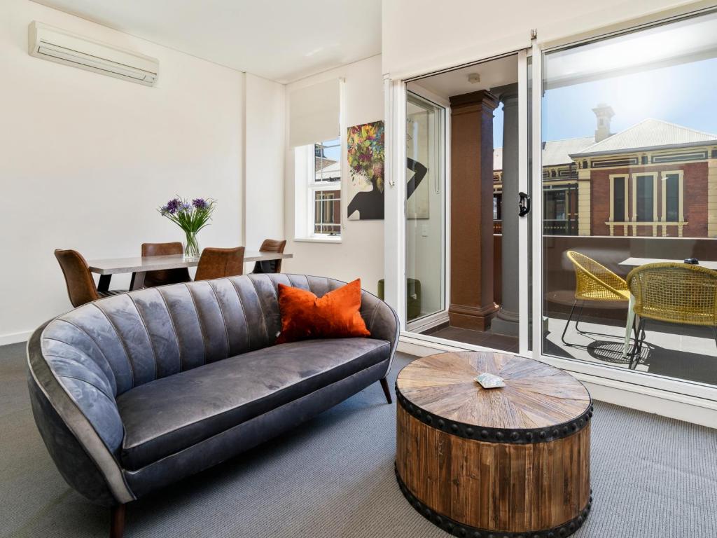 
One-Bedroom Apartment with Balcony
