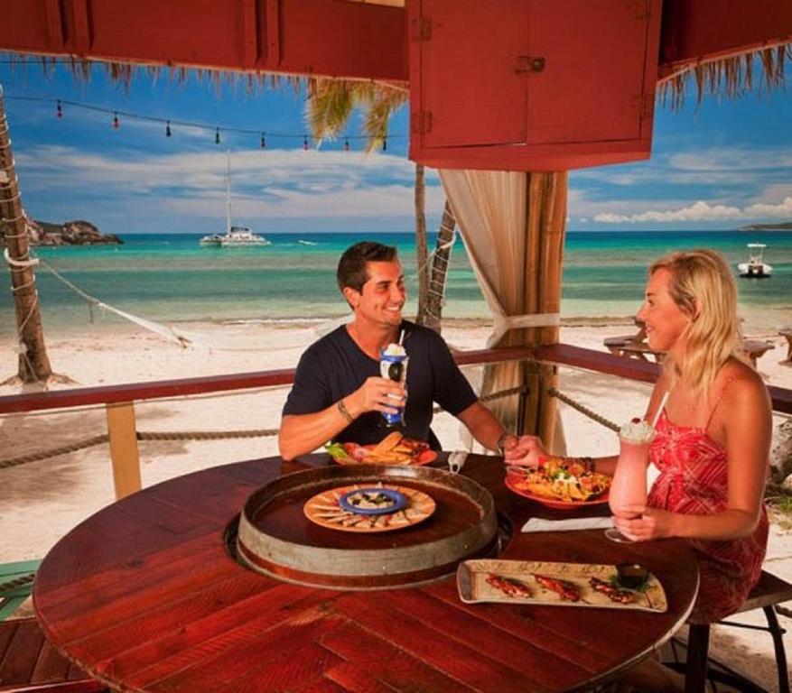 Nápoje v ubytování Bolongo Bay Beach Resort All Inclusive