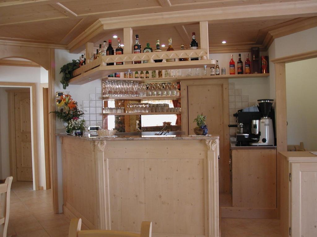 Lounge nebo bar v ubytování Hotel Genzianella