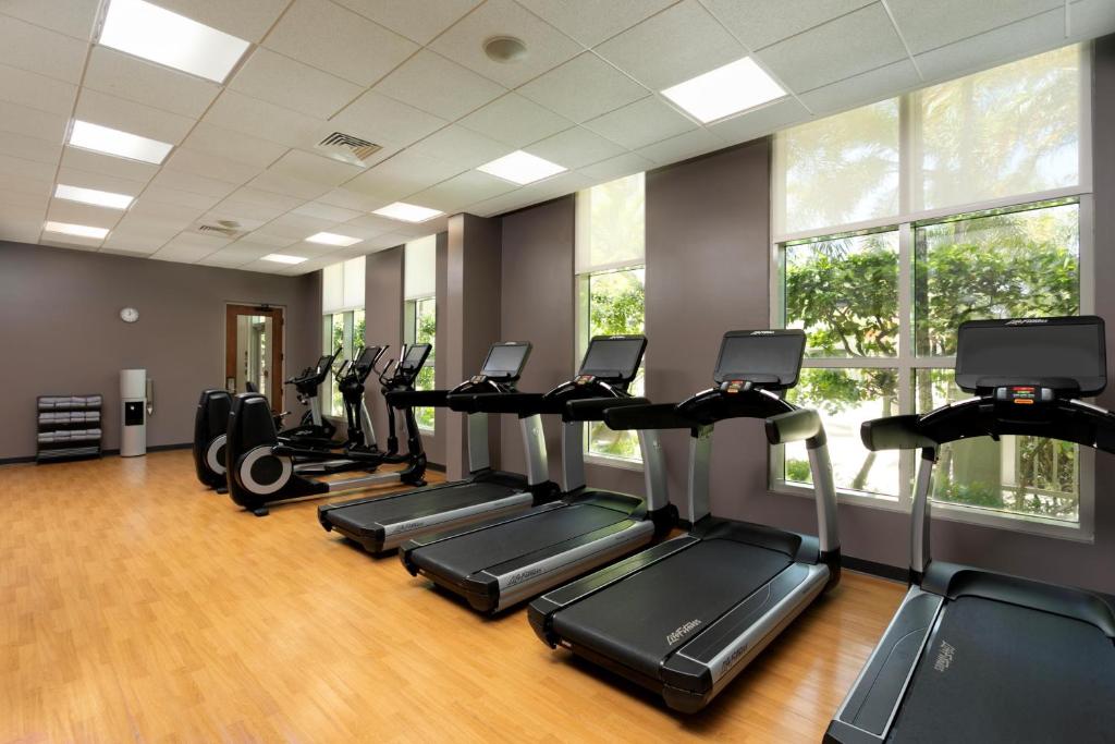 Fitness centrum a/nebo fitness zařízení v ubytování Hyatt House San Juan
