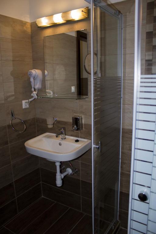 Kúpeľňa v ubytovaní Pékapartman