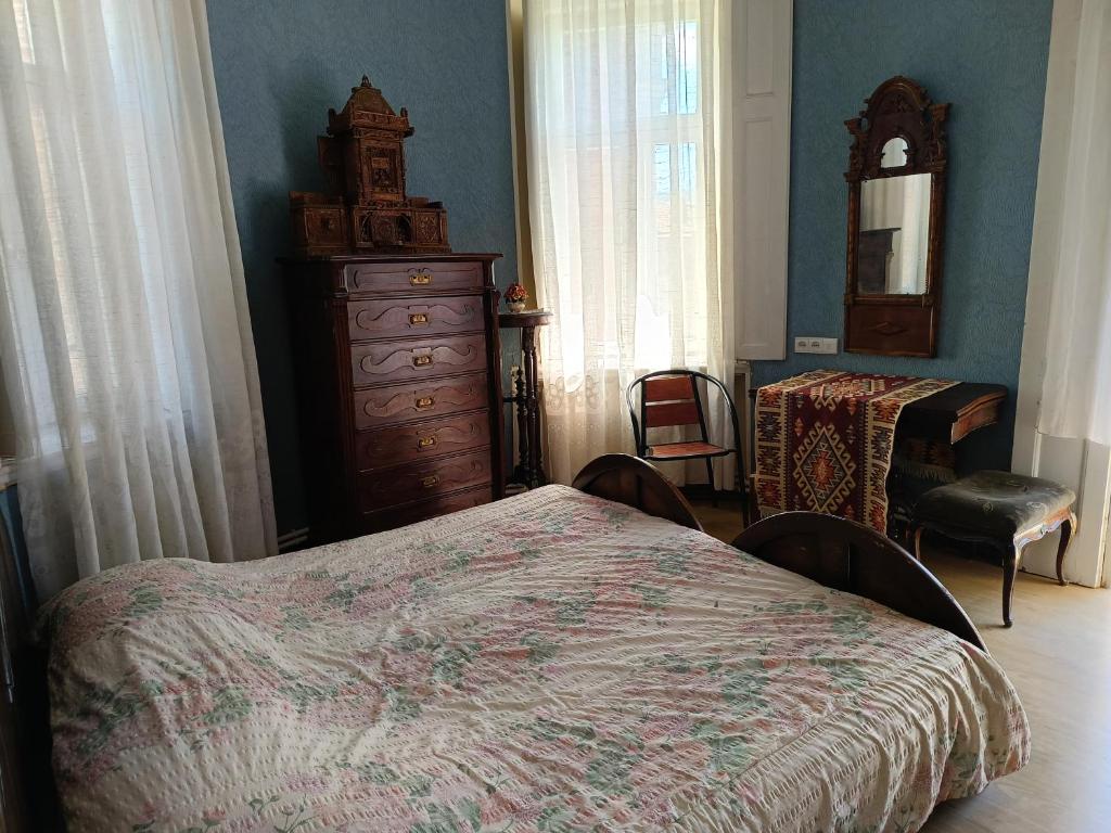Postel nebo postele na pokoji v ubytování Guest House Irina Tbilisi