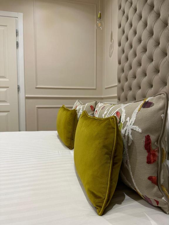 Posteľ alebo postele v izbe v ubytovaní Nouvelle Maison Rome Luxury Palace