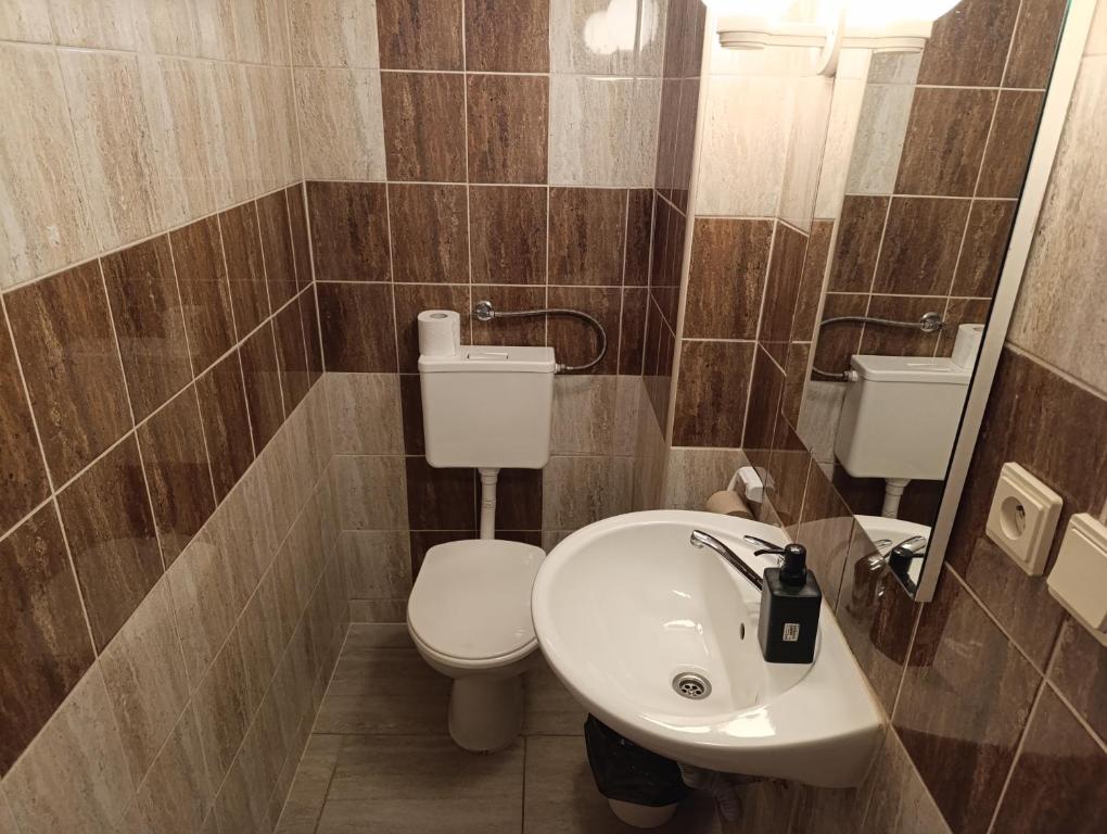 A bathroom at Village Park