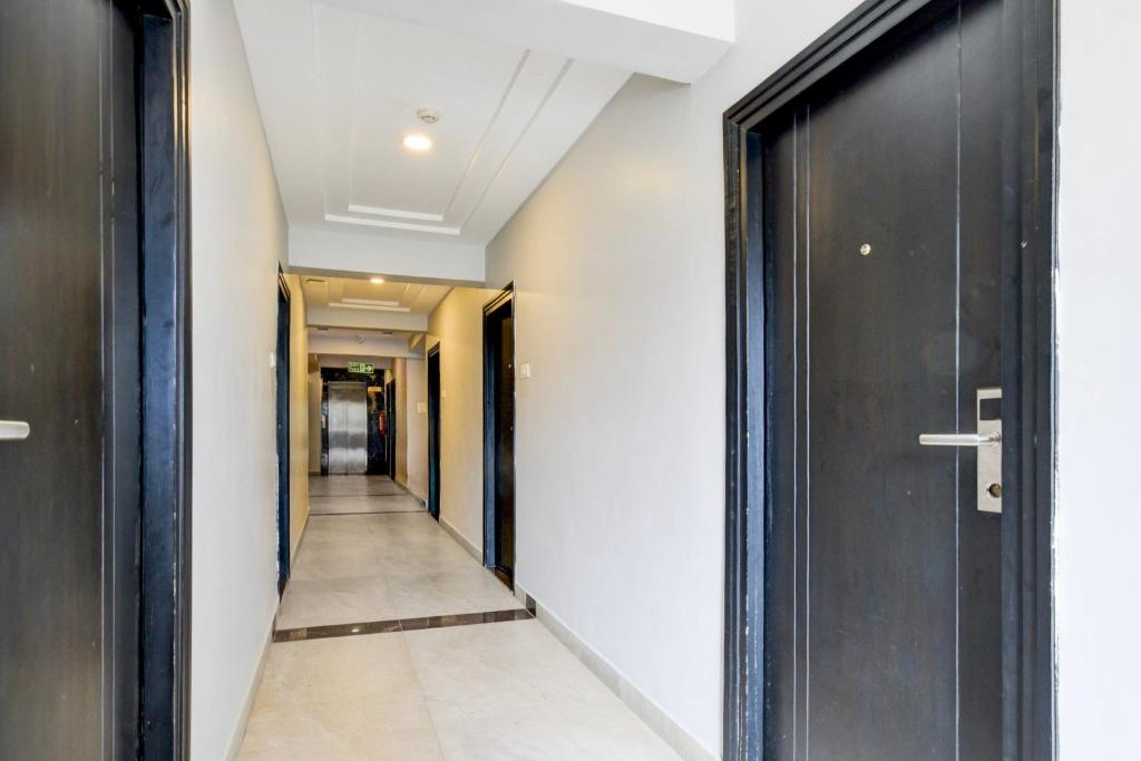 Fotografie z fotogalerie ubytování Super Townhouse HiTech city Hyderabad v destinaci Kondapur