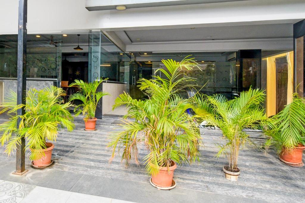 Fotografie z fotogalerie ubytování Super Townhouse HiTech city Hyderabad v destinaci Kondapur