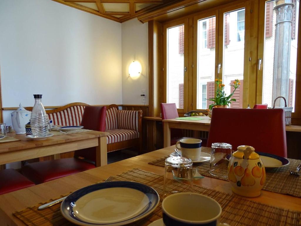 Posezení v ubytování Room in BB - Room Dorfplatz in BnB