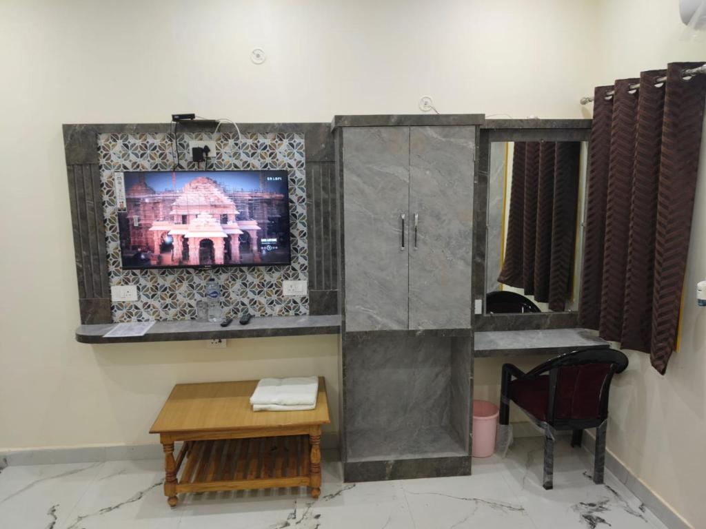 Fotografie z fotogalerie ubytování Hotel Dev Inn Ayodhya v destinaci Ayodhya