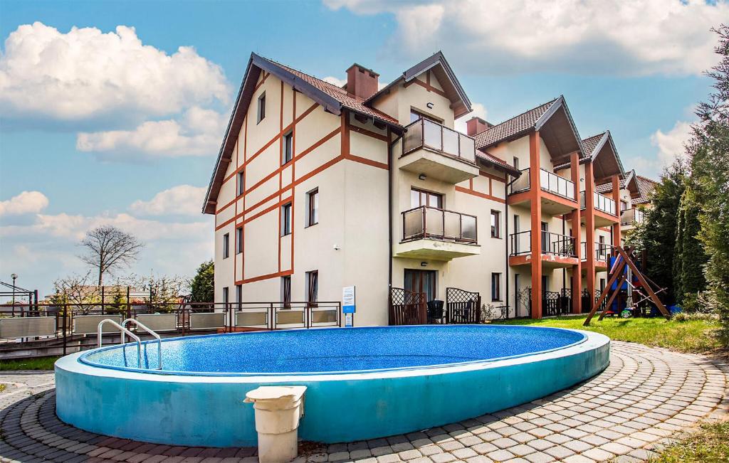 Bazén v ubytování Gorgeous Apartment In Sztutowo nebo v jeho okolí