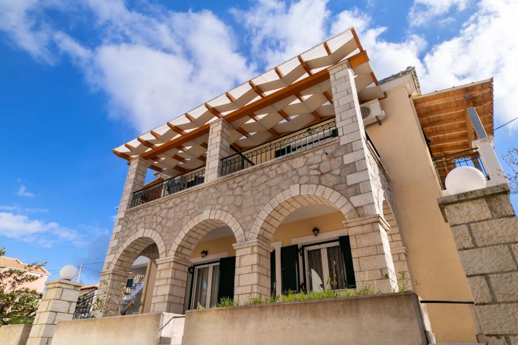 The building in which Az apartmant is located