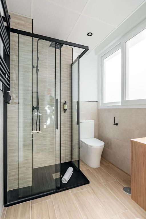 Arturo Soria Stays by Charming - Resim 29