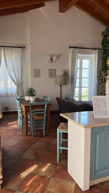 Posedenie v ubytovaní Il Mulino di Hotel Villa Aurora