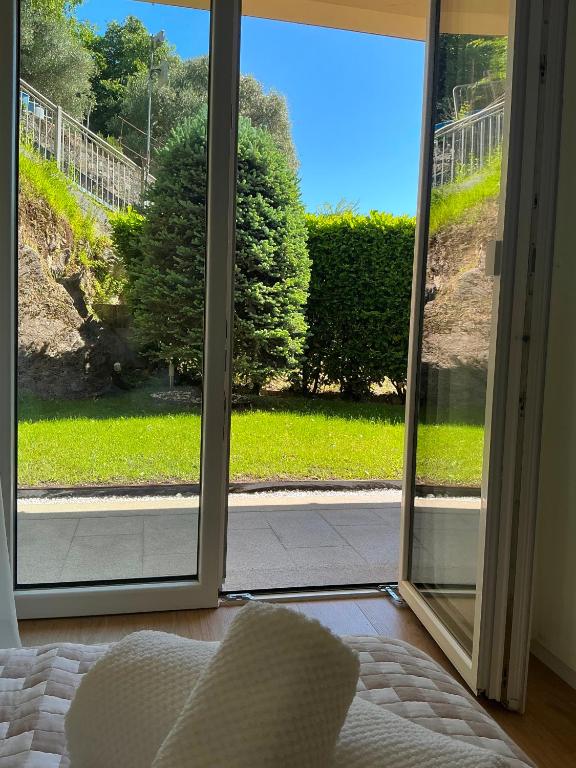 Ogród w obiekcie Colonno Panoramica Lago Di Como